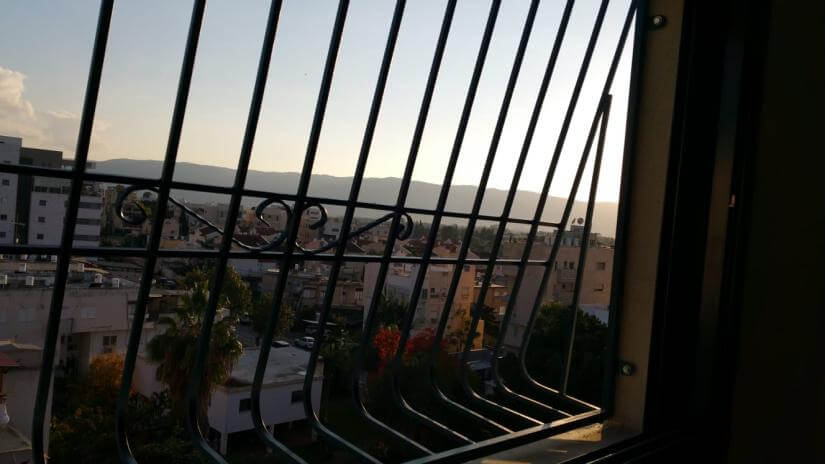 התקנת סורג קבוע